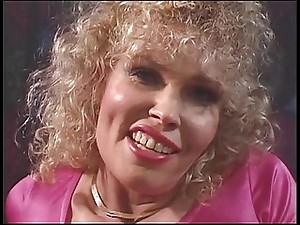 BLONDE MILF FACIAL ANAL GANGBANG