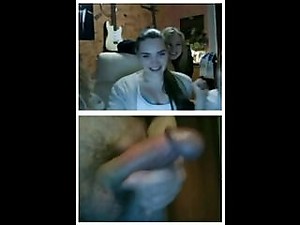 WEBCHAT #31 Girls not like my dick but look and discuss it