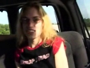 Active floozy shows off pussy and craves for sex in a car